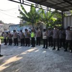 Polsek Kragilan Polres Serang Menggelar PAM Pengamanan Jalur Aksi Unjuk Rasa di Pintu Tol Ciujung
