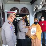 Beri Bantuan Sembako, Kapolres Bitung Kunjungi Keluarga Korban Kebakaran