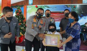 Polda Sulut Berbagi Sukacita Natal di Panti Sosial Bartemeus Manado