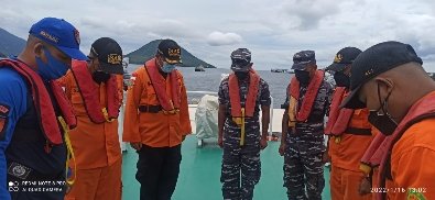 Basarnas Kota Ternate Terjunkan Personil Operasi Penyelamatan KM. Imanuel 14 Yang Mati Mesin 1 IMG 20220116 WA0007
