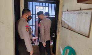 Pawas Polsek Kragilan Polres Serang Cek Ruang Tahanan dan Kesehatan Para Tahanan