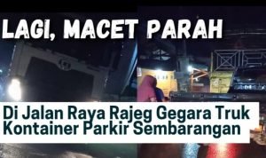 Lagi, Macet Parah di Jalan Raya Rajeg Gegara Truk Kontainer Parkir Sembarangan