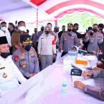 Tinjau Vaksinasi se-Indonesia, Kapolri Saksikan Gubernur Maluku Utara Divaksin
