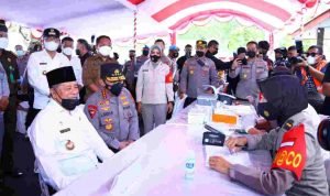 Tinjau Vaksinasi se-Indonesia, Kapolri Saksikan Gubernur Maluku Utara Divaksin