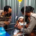 Dengar Ada Warga SAD Dirawat Karena ISPA, Kapolres Bungo Langsung Turun Jenguk