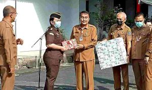 Kabag Hukum Budi Yanti Putri Pamitan dari Pemkot Manado, Sekda Micler Lakat Apreasiasi