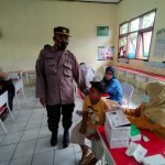 Polsek Kragilan Laksanakan Giat Vaksin Anak di SDN 2 Silebu
