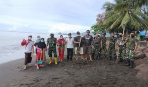 PLH Danramil Belang 1302-12, Pimpin Bersihkan Area Pantai
