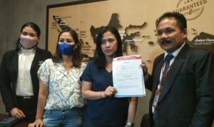 Soal Somasi, Mediana Istri Rony Dozer Didampingi Kuasa Hukumnya Angkat Bicara 