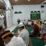 Basuh di Mesjid Nurul Yaqin, Bupati Bungo : Ajak  Masyarakat Tetap Patuhi Prokes