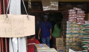 Minyak Goreng Langka, Stok di Pasar Simpang Pematang Kosong Melompong
