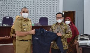 Bupati Zaki Lepas Peserta PKM STMIK dan STIE Insan Pembangunan di 16 Desa Tematik