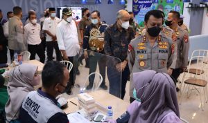 Polres Serang laksanakan kegiatan vaksinasi serentak Indonesia di PT Polyplex Films Indonesia
