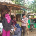 Pantang Menyerah Tim Vaksinator Polsek Cikeusal Laksanakan Gerai Vaksinasi Presisi