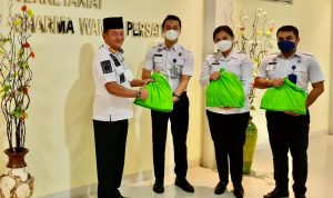 Paket Daya Tahan Tubuh di Bagikan Untuk Pegawai Lapas Cikarang