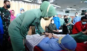 Peringati HUT ke-58, Dharma Pertiwi Daerah B Gelar Baksos Donor Darah