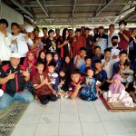 Keluarga Besar Komunitas Jurig Aspal Santuni Anak Yatim dan Dhuafa Makan Bersama
