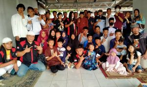 Keluarga Besar Komunitas Jurig Aspal Santuni Anak Yatim dan Dhuafa Makan Bersama