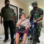 Dandim 0510/Trs Wujudkan Impian Ibu Heni Lansia Untuk Rehab Rumah dan Memiliki UMKM