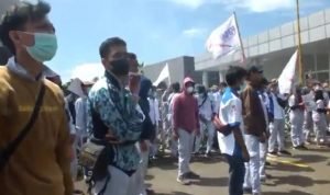 Pabrik Perakit Mobil Terbesar PT Sokonindo di Demo Puluhan Karyawannya 5 IMG 20220404 WA0036
