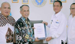 Wabup Ali Rahman Tandatangani Naskah Perjanjian Hibah Dengan LPP-FBDH