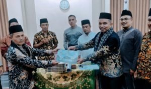 Suhatri Bur Lepas 34 Tim Safari Ramadhan, Zahirman Kunjungi Surau Apar Nagari Ulakan