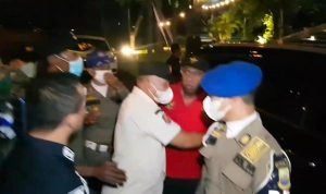 Penyegelan Puluhan Tempat Hiburan Malam Warnai Nyaris Adu Jotos