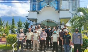 Kapolres Bitung Pantau Langsung Kegiatan Ibadah Jumat Agung