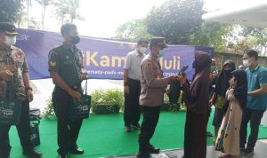 Aeropolis Berbagi Santunan Kepada Warga Sekitar