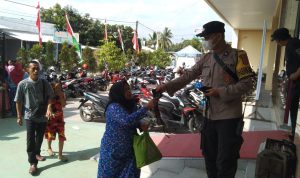 Pastikan Aman dan Nyaman Wisata Kolam Renang Binuang Waterpark, Personil Polsek Carenang Monitoring