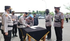 Kapolres Serang Pimpin Upacara Serah Terima Jabatan Kasat Binmas