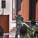 Wadanpussenif Beri Pengarahan ke Perwira Korps Infanteri Kodam XIII/MDK