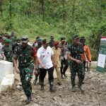 Danrem 071/Wijayakusuma Dampingi Pangdam IV/Diponegoro Tinjau Lokasi TMMD di Kecamatan Pemalang