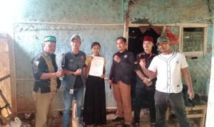 Bocah Tewas di Kolong Tol Japek, Ormas BPPKB Banten Pebayuran Melayat ke Rumah Duka