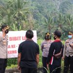 Polres Klungkung Tebar Bibit Ikan Lele di Desa Selisihan