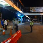 ‘Dugaan’ Permainan Cashback Sopir Truk di Padang Bai