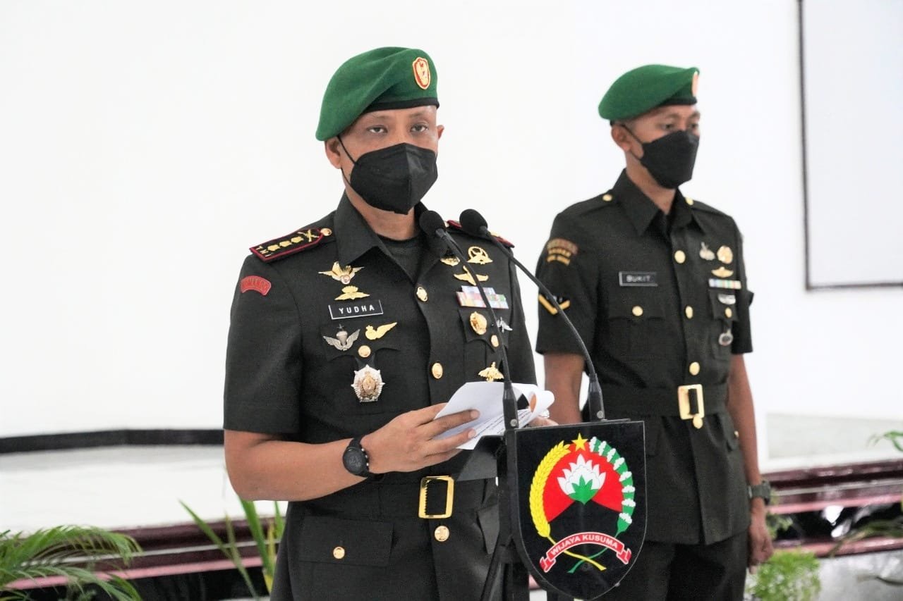 Kolonel Yudha Pimpin Sertijab Tiga Dandim Jajaran Korem 071/ Wijayakusuma 1 IMG 20220617 WA0075
