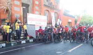 Kapolres Klungkung Lepas Olah Raga Sepeda Gembira