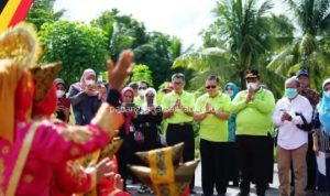 Disambut Bupati Suhatri Bur, Tim Penilai Tingkat Provinsi Kunjungi Kelompok Asman Happy di Nagari Katapiang