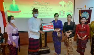 Peringati Hari Lansia, TP PKK Gianyar Menyapa dan Berbagi