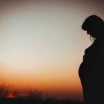 Ayah Biologisnya Masih Misterius, Wanita Hamil Diduga Diusir Dari Desa