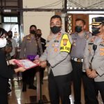 Kuker Wilayah Polres Minahasa, Wakapolda Sulut Berbagi Bantuan di Panti Asuhan Dorkas