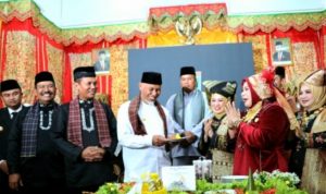 Dihadiri Gubernur Sumbar, Fitri Nora Pimpin Rapat Paripurna HUT ke 20 Kota Pariaman