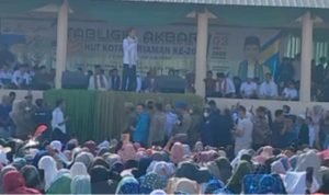 HUT ke 20 Kota Pariaman, Ribuan Jamaah Hadiri Tablig Akbar Ustadz Abdul Somad