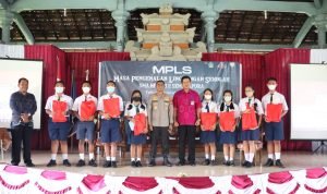 Kapolres Klungkung Berikan Motivasi Siswa SMA N 2 Semarapura 