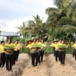 Polwan Polres Klungkung Tanam Bibit Cabai Untuk Ketahanan Pangan