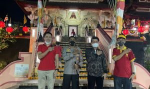 Kapolres Klungkung Bersama Bupati Hadiri Perayaan Keagamaan di Vihara Dharma Ratna