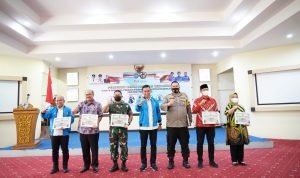 DPD KNPI PGK Anugerahkan Pin Anggota Kehormatan Kepada Wali Kota dan Forkopimda Kota Pangkalpinang
