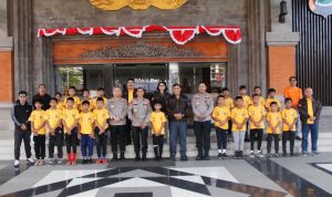 Wakapolda Bali Beri Arahan dan Lepas Tim Sepak Bola Usia Dini Garuda Bhayangkara Bali