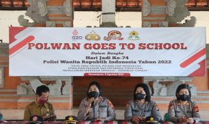 Wakapolres Klungkung Pimpin Upacara Bendera dan Berikan Ceramah di SMAN 1 Dawan